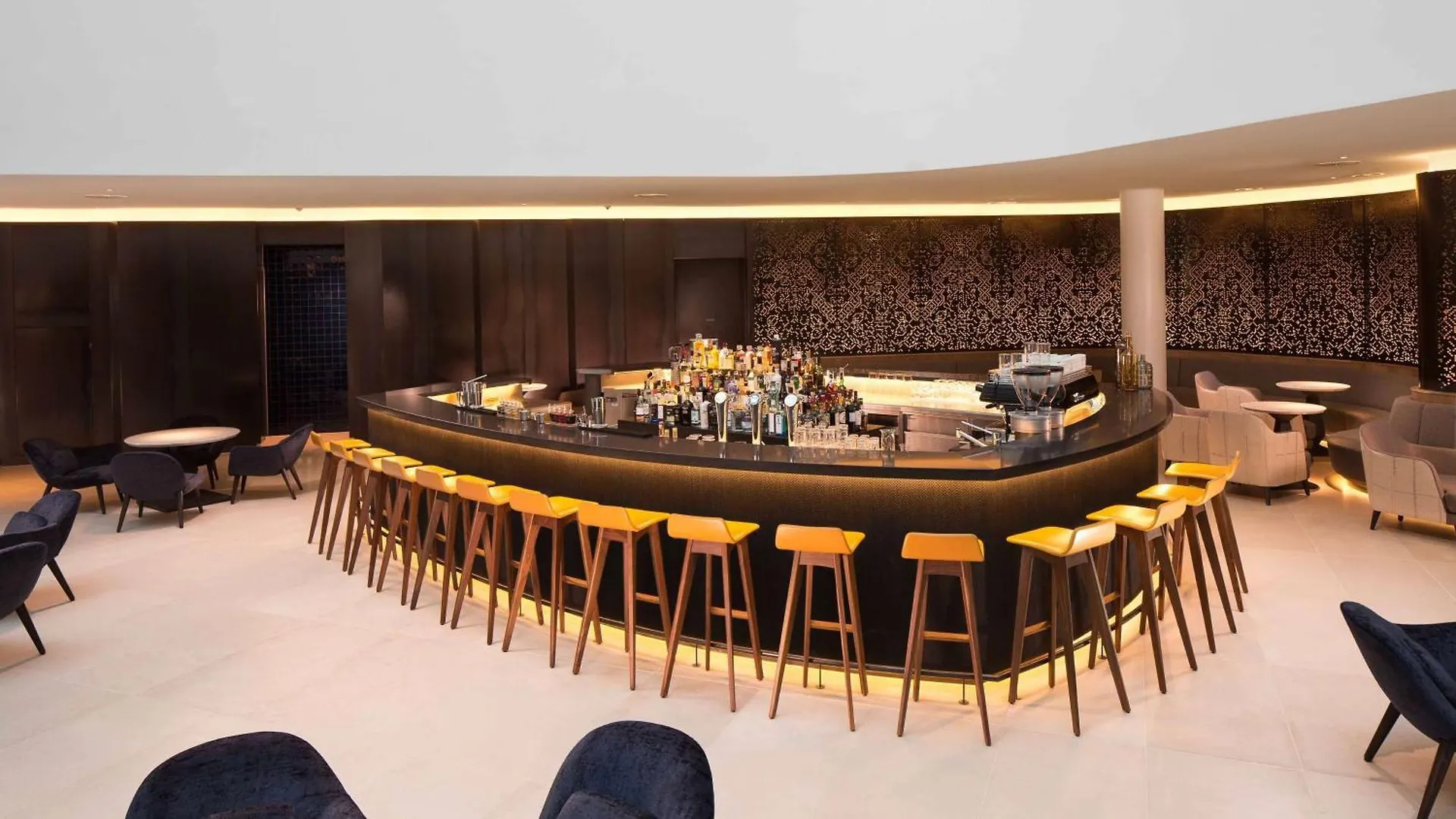 Hilton Amsterdam Airport Schiphol Ξενοδοχείο 4*,  Ολλανδία
